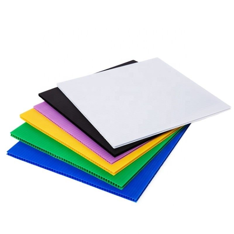 রঙিন Polypropylene Coreflute শীট 2400mm হলুদ কোরেক্স বোর্ড